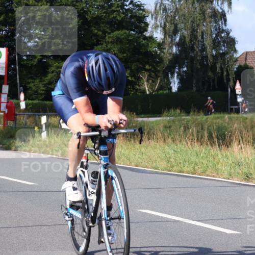 25.08.2024 - Elbe Triathlon Hamburg Fuchs,  Jonas http://msf.ph/oto/6846607 25.08.2024 09:49:57 Radfahren 357, 209, 399, 433, 337, 524, 108 meine-sportfotos.de