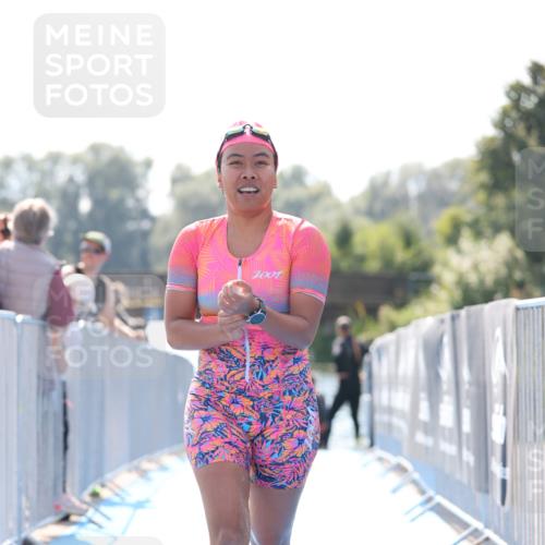 25.08.2024 - Elbe Triathlon Hamburg H.Heesch http://msf.ph/oto/6846627 25.08.2024 14:46:57 Schwimmen  meine-sportfotos.de