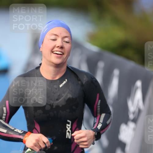25.08.2024 - Elbe Triathlon Hamburg H.Heesch http://msf.ph/oto/6846631 25.08.2024 08:49:50 Schwimmen 108 meine-sportfotos.de