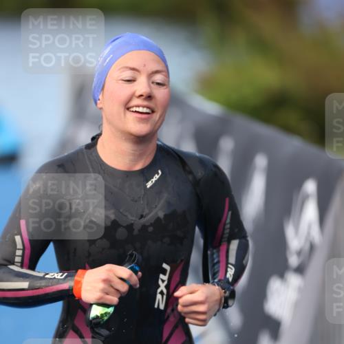 25.08.2024 - Elbe Triathlon Hamburg H.Heesch http://msf.ph/oto/6846639 25.08.2024 08:49:50 Schwimmen 108 meine-sportfotos.de