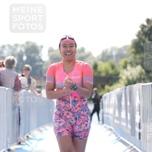 25.08.2024 - Elbe Triathlon Hamburg H.Heesch http://msf.ph/oto/6846643 25.08.2024 14:46:57 Schwimmen  meine-sportfotos.de