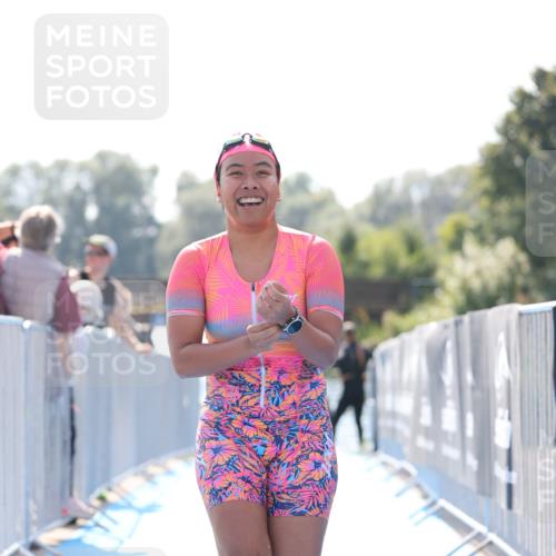25.08.2024 - Elbe Triathlon Hamburg H.Heesch http://msf.ph/oto/6846648 25.08.2024 14:46:57 Schwimmen  meine-sportfotos.de