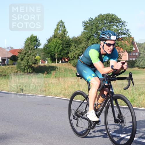 25.08.2024 - Elbe Triathlon Hamburg Fuchs,  Jonas http://msf.ph/oto/6846651 25.08.2024 09:08:21 Radfahren 275, 236, 42, 153, 120 meine-sportfotos.de