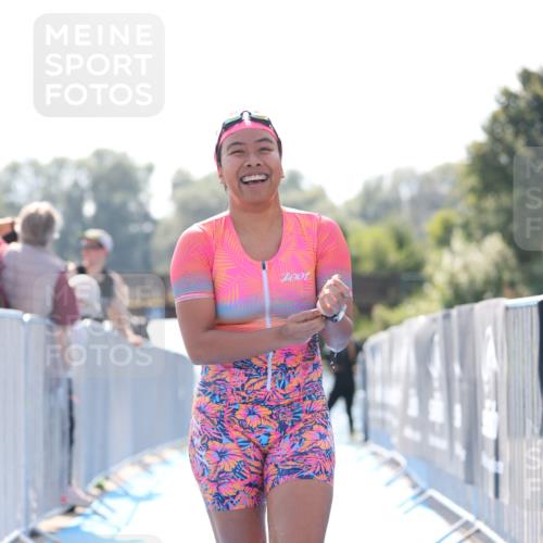 25.08.2024 - Elbe Triathlon Hamburg H.Heesch http://msf.ph/oto/6846661 25.08.2024 14:46:57 Schwimmen  meine-sportfotos.de
