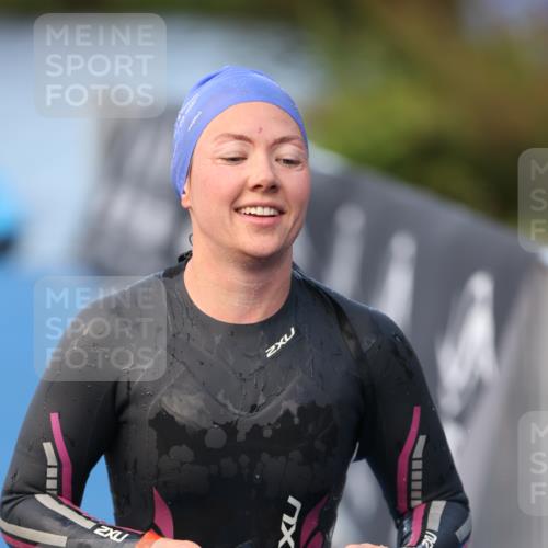 25.08.2024 - Elbe Triathlon Hamburg H.Heesch http://msf.ph/oto/6846662 25.08.2024 08:49:50 Schwimmen 108 meine-sportfotos.de