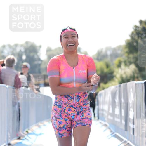 25.08.2024 - Elbe Triathlon Hamburg H.Heesch http://msf.ph/oto/6846669 25.08.2024 14:46:57 Schwimmen  meine-sportfotos.de