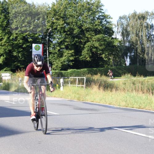 25.08.2024 - Elbe Triathlon Hamburg Fuchs,  Jonas http://msf.ph/oto/6846683 25.08.2024 09:08:25 Radfahren 42, 153, 120 meine-sportfotos.de