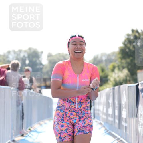 25.08.2024 - Elbe Triathlon Hamburg H.Heesch http://msf.ph/oto/6846685 25.08.2024 14:46:57 Schwimmen  meine-sportfotos.de