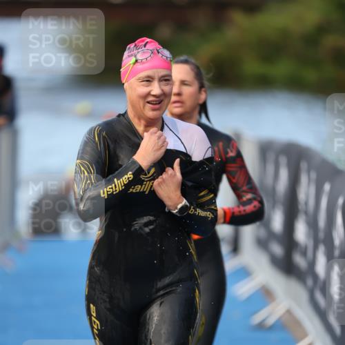 25.08.2024 - Elbe Triathlon Hamburg H.Heesch http://msf.ph/oto/6846686 25.08.2024 08:50:05 Schwimmen 118, 127, 155 meine-sportfotos.de