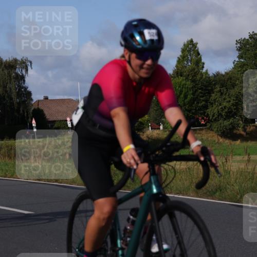 25.08.2024 - Elbe Triathlon Hamburg Fuchs,  Jonas http://msf.ph/oto/6846689 25.08.2024 09:50:04 Radfahren 337, 524, 108, 146, 294, 124 meine-sportfotos.de
