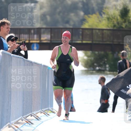 25.08.2024 - Elbe Triathlon Hamburg H.Heesch http://msf.ph/oto/6846692 25.08.2024 14:47:35 Schwimmen  meine-sportfotos.de