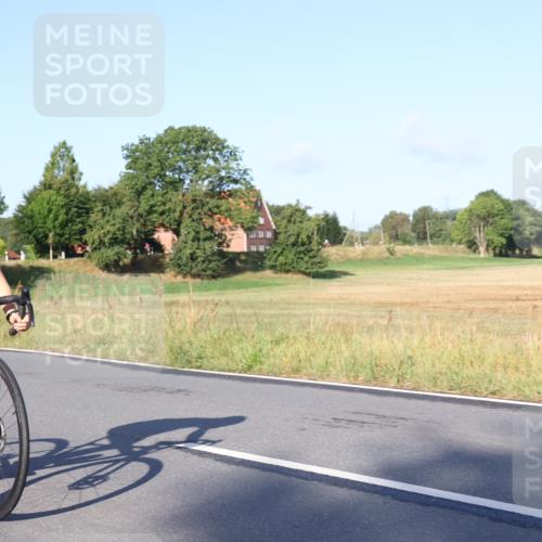 25.08.2024 - Elbe Triathlon Hamburg Fuchs,  Jonas http://msf.ph/oto/6846714 25.08.2024 09:08:26 Radfahren 42, 153, 120 meine-sportfotos.de
