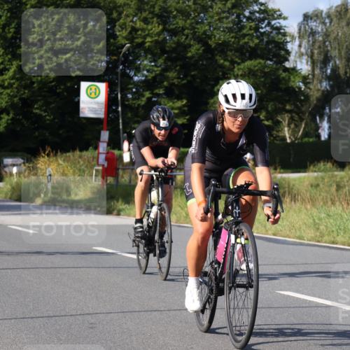 25.08.2024 - Elbe Triathlon Hamburg Fuchs,  Jonas http://msf.ph/oto/6846721 25.08.2024 09:50:09 Radfahren 524, 108, 146, 294, 124 meine-sportfotos.de