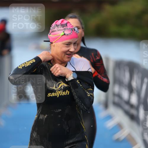 25.08.2024 - Elbe Triathlon Hamburg H.Heesch http://msf.ph/oto/6846722 25.08.2024 08:50:06 Schwimmen 118, 127, 155 meine-sportfotos.de