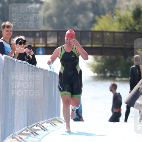 25.08.2024 - Elbe Triathlon Hamburg H.Heesch http://msf.ph/oto/6846723 25.08.2024 14:47:36 Schwimmen  meine-sportfotos.de