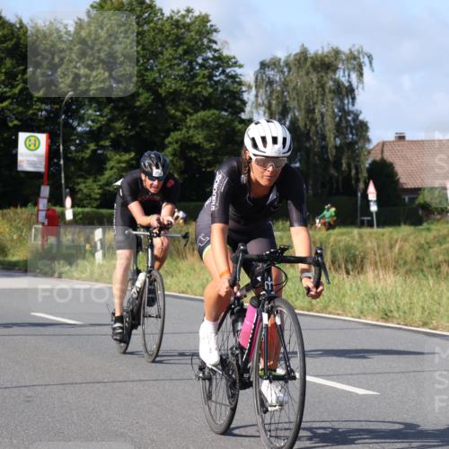 25.08.2024 - Elbe Triathlon Hamburg Fuchs,  Jonas http://msf.ph/oto/6846726 25.08.2024 09:50:09 Radfahren 524, 108, 146, 294, 124 meine-sportfotos.de