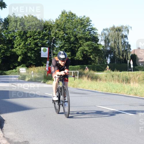 25.08.2024 - Elbe Triathlon Hamburg Fuchs,  Jonas http://msf.ph/oto/6846733 25.08.2024 09:08:35 Radfahren 184, 174, 75 meine-sportfotos.de