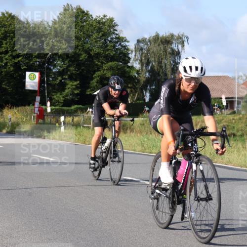 25.08.2024 - Elbe Triathlon Hamburg Fuchs,  Jonas http://msf.ph/oto/6846734 25.08.2024 09:50:10 Radfahren 146, 294, 124 meine-sportfotos.de