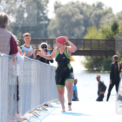25.08.2024 - Elbe Triathlon Hamburg H.Heesch http://msf.ph/oto/6846750 25.08.2024 14:47:37 Schwimmen  meine-sportfotos.de