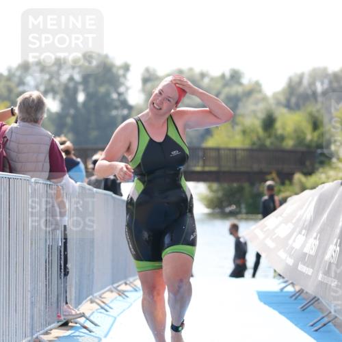 25.08.2024 - Elbe Triathlon Hamburg H.Heesch http://msf.ph/oto/6846763 25.08.2024 14:47:39 Schwimmen  meine-sportfotos.de