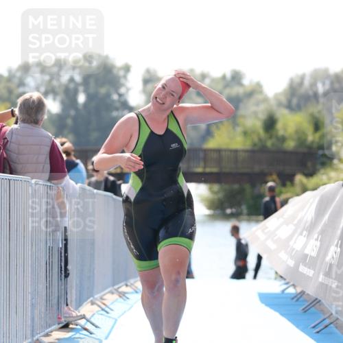 25.08.2024 - Elbe Triathlon Hamburg H.Heesch http://msf.ph/oto/6846772 25.08.2024 14:47:39 Schwimmen  meine-sportfotos.de
