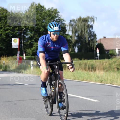 25.08.2024 - Elbe Triathlon Hamburg Fuchs,  Jonas http://msf.ph/oto/6846776 25.08.2024 09:50:19 Radfahren 256, 199, 344, 533, 314 meine-sportfotos.de