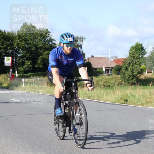 25.08.2024 - Elbe Triathlon Hamburg Fuchs,  Jonas http://msf.ph/oto/6846780 25.08.2024 09:50:19 Radfahren 256, 199, 344, 533, 314 meine-sportfotos.de