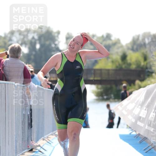 25.08.2024 - Elbe Triathlon Hamburg H.Heesch http://msf.ph/oto/6846787 25.08.2024 14:47:40 Schwimmen  meine-sportfotos.de
