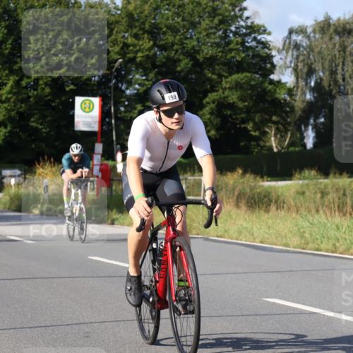 25.08.2024 - Elbe Triathlon Hamburg Fuchs,  Jonas http://msf.ph/oto/6846790 25.08.2024 09:50:20 Radfahren 256, 199, 344, 533, 314 meine-sportfotos.de