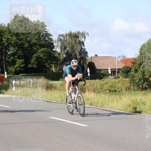 25.08.2024 - Elbe Triathlon Hamburg Fuchs,  Jonas http://msf.ph/oto/6846823 25.08.2024 09:50:21 Radfahren 256, 199, 344, 533, 314 meine-sportfotos.de