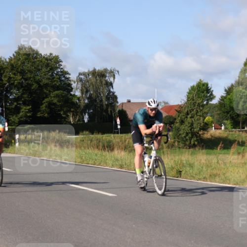 25.08.2024 - Elbe Triathlon Hamburg Fuchs,  Jonas http://msf.ph/oto/6846836 25.08.2024 09:50:22 Radfahren 256, 199, 344, 533, 314 meine-sportfotos.de