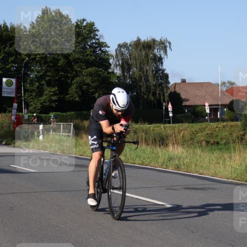 25.08.2024 - Elbe Triathlon Hamburg Fuchs,  Jonas http://msf.ph/oto/6846842 25.08.2024 09:08:44 Radfahren 174, 75, 117, 91, 211, 205, 266, 179 meine-sportfotos.de