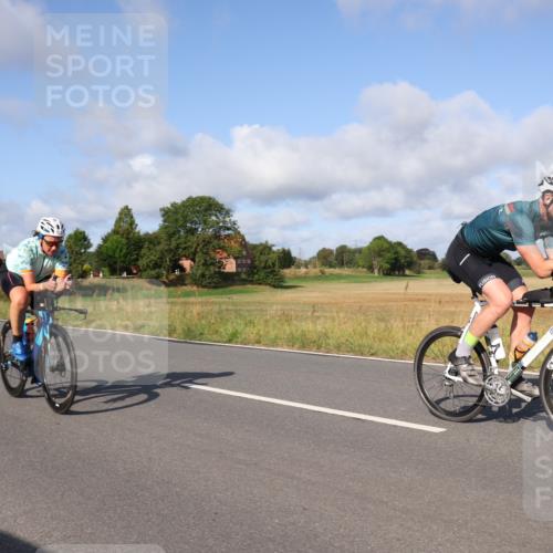 25.08.2024 - Elbe Triathlon Hamburg Fuchs,  Jonas http://msf.ph/oto/6846858 25.08.2024 09:50:23 Radfahren 256, 199, 344, 533, 314 meine-sportfotos.de