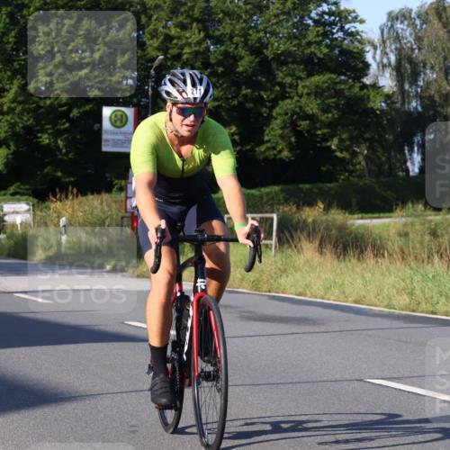 25.08.2024 - Elbe Triathlon Hamburg Fuchs,  Jonas http://msf.ph/oto/6846868 25.08.2024 09:08:46 Radfahren 75, 117, 91, 211, 205, 266, 179, 208 meine-sportfotos.de