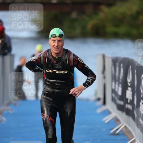 25.08.2024 - Elbe Triathlon Hamburg H.Heesch http://msf.ph/oto/6846882 25.08.2024 08:50:18 Schwimmen 118, 127, 155, 330 meine-sportfotos.de