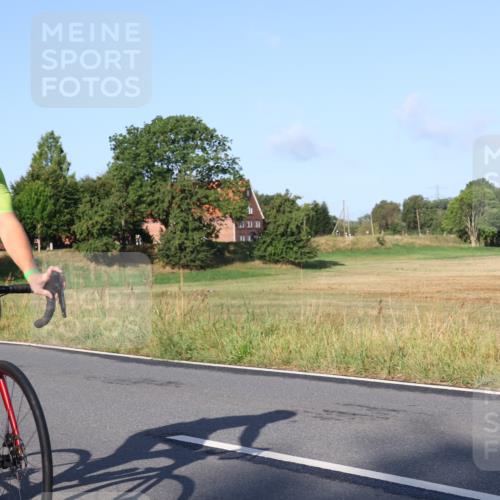 25.08.2024 - Elbe Triathlon Hamburg Fuchs,  Jonas http://msf.ph/oto/6846887 25.08.2024 09:08:47 Radfahren 117, 91, 211, 205, 266, 179, 208 meine-sportfotos.de