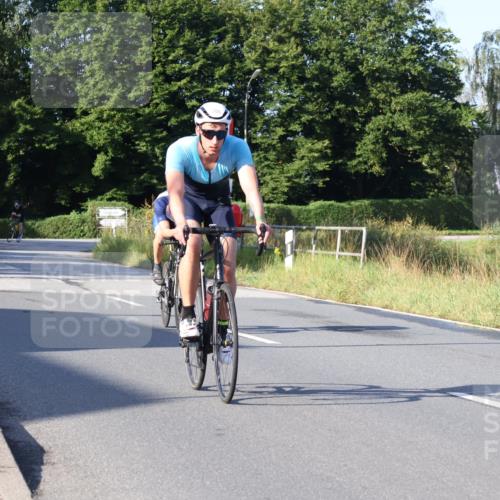 25.08.2024 - Elbe Triathlon Hamburg Fuchs,  Jonas http://msf.ph/oto/6846908 25.08.2024 09:08:48 Radfahren 117, 91, 211, 205, 266, 179, 208, 110 meine-sportfotos.de
