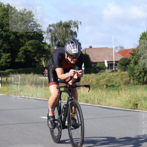 25.08.2024 - Elbe Triathlon Hamburg Fuchs,  Jonas http://msf.ph/oto/6846940 25.08.2024 09:50:34 Radfahren 410, 371 meine-sportfotos.de