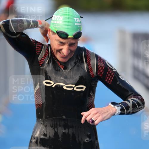 25.08.2024 - Elbe Triathlon Hamburg H.Heesch http://msf.ph/oto/6846951 25.08.2024 08:50:20 Schwimmen 118, 127, 155, 330 meine-sportfotos.de