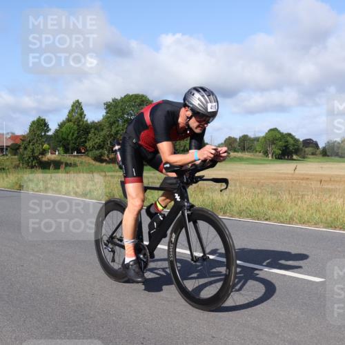 25.08.2024 - Elbe Triathlon Hamburg Fuchs,  Jonas http://msf.ph/oto/6846953 25.08.2024 09:50:35 Radfahren 410, 371 meine-sportfotos.de