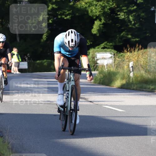 25.08.2024 - Elbe Triathlon Hamburg Fuchs,  Jonas http://msf.ph/oto/6846969 25.08.2024 09:08:52 Radfahren 211, 205, 266, 179, 208, 110, 283 meine-sportfotos.de