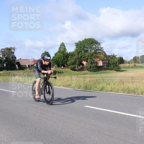 25.08.2024 - Elbe Triathlon Hamburg Fuchs,  Jonas http://msf.ph/oto/6846982 25.08.2024 09:50:41 Radfahren 371, 325 meine-sportfotos.de