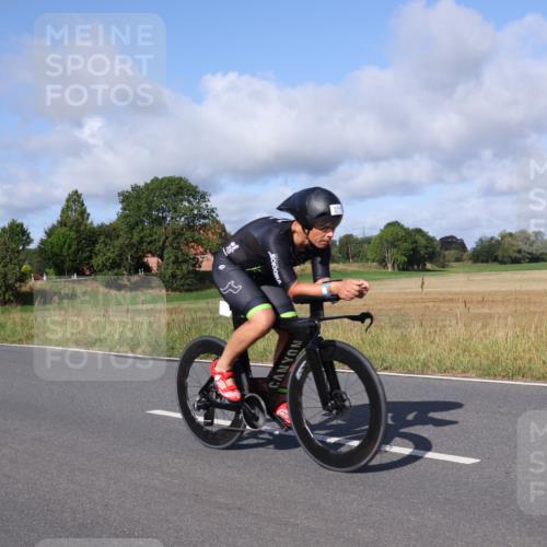 25.08.2024 - Elbe Triathlon Hamburg Fuchs,  Jonas http://msf.ph/oto/6846996 25.08.2024 09:50:41 Radfahren 371, 325 meine-sportfotos.de