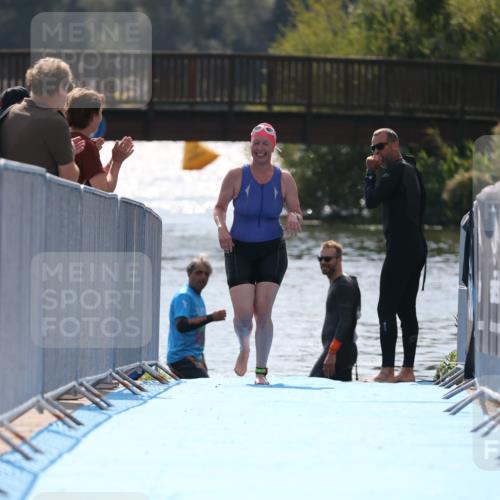 25.08.2024 - Elbe Triathlon Hamburg H.Heesch http://msf.ph/oto/6847013 25.08.2024 14:54:54 Schwimmen  meine-sportfotos.de