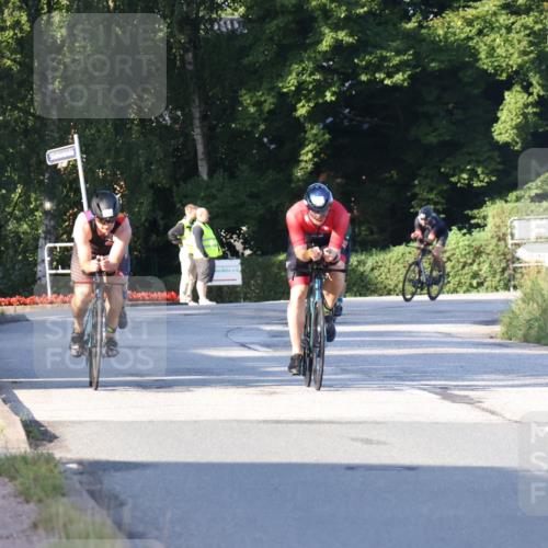 25.08.2024 - Elbe Triathlon Hamburg Fuchs,  Jonas http://msf.ph/oto/6847020 25.08.2024 09:08:58 Radfahren 208, 110, 283, 84, 56, 209, 241 meine-sportfotos.de