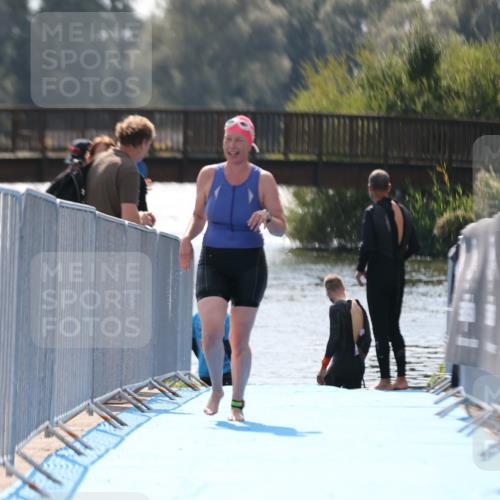25.08.2024 - Elbe Triathlon Hamburg H.Heesch http://msf.ph/oto/6847028 25.08.2024 14:54:57 Schwimmen  meine-sportfotos.de