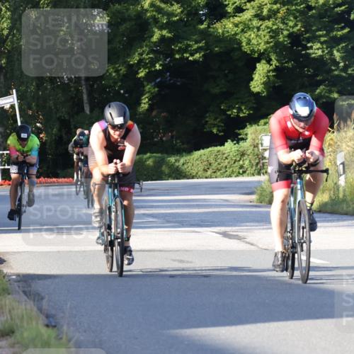 25.08.2024 - Elbe Triathlon Hamburg Fuchs,  Jonas http://msf.ph/oto/6847038 25.08.2024 09:08:59 Radfahren 110, 283, 84, 56, 209, 241, 310 meine-sportfotos.de