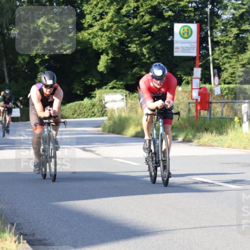 25.08.2024 - Elbe Triathlon Hamburg Fuchs,  Jonas http://msf.ph/oto/6847046 25.08.2024 09:09:00 Radfahren 110, 283, 84, 56, 209, 241, 310 meine-sportfotos.de