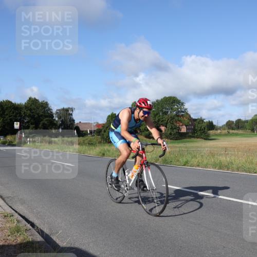 25.08.2024 - Elbe Triathlon Hamburg Fuchs,  Jonas http://msf.ph/oto/6847054 25.08.2024 09:50:47 Radfahren 325, 181, 542 meine-sportfotos.de