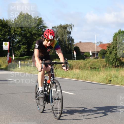 25.08.2024 - Elbe Triathlon Hamburg Fuchs,  Jonas http://msf.ph/oto/6847061 25.08.2024 09:50:50 Radfahren 325, 181, 542, 457, 319 meine-sportfotos.de